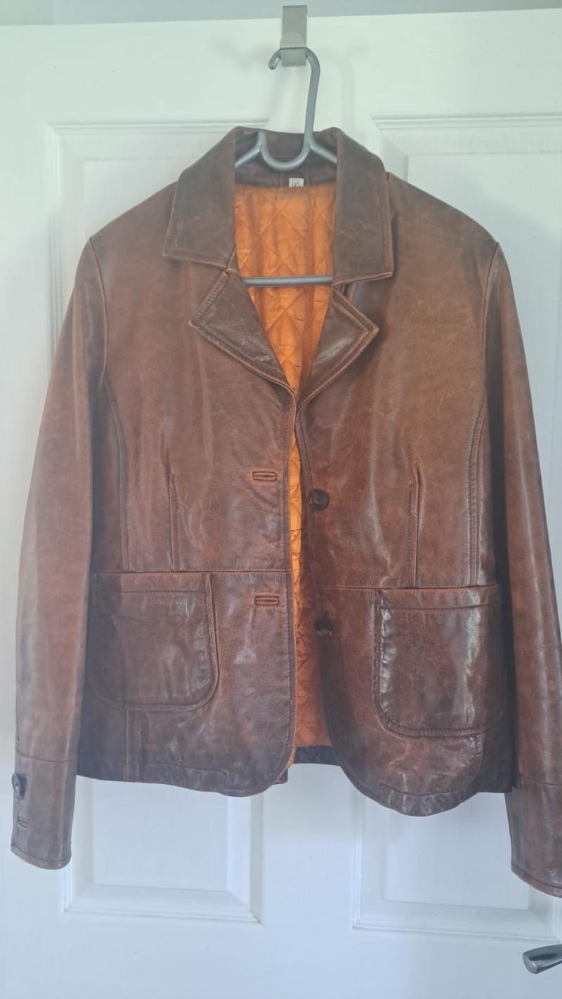 Genuine Leather Ladies brown/tan leather jacket.